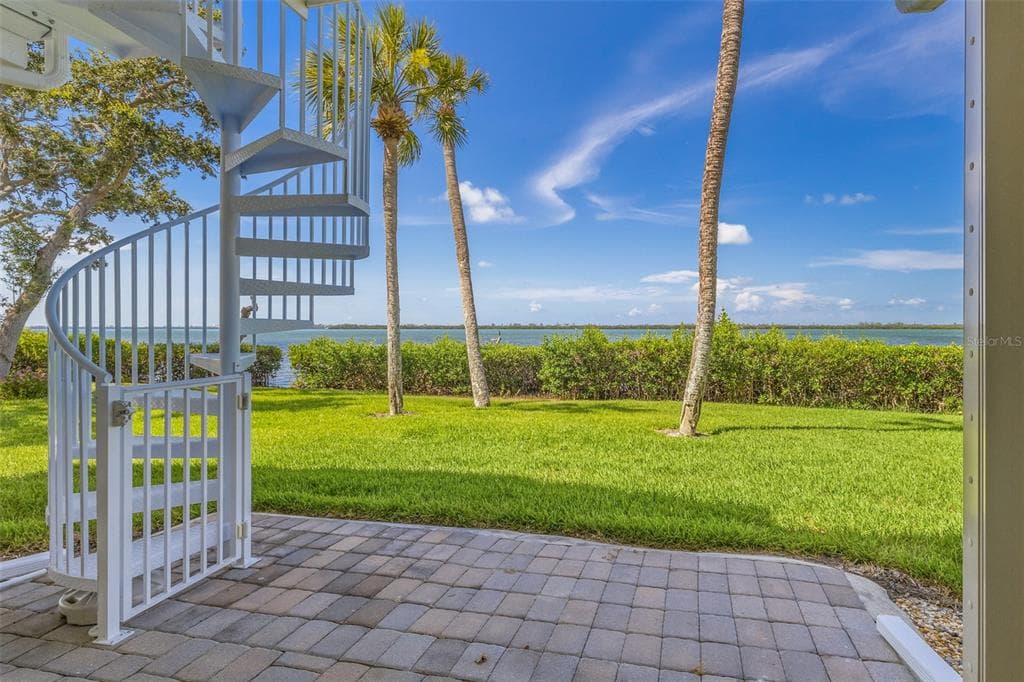56 TIDY ISLAND BOULEVARD 56 photo 17