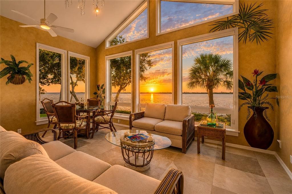 56 TIDY ISLAND BOULEVARD 56 photo 3