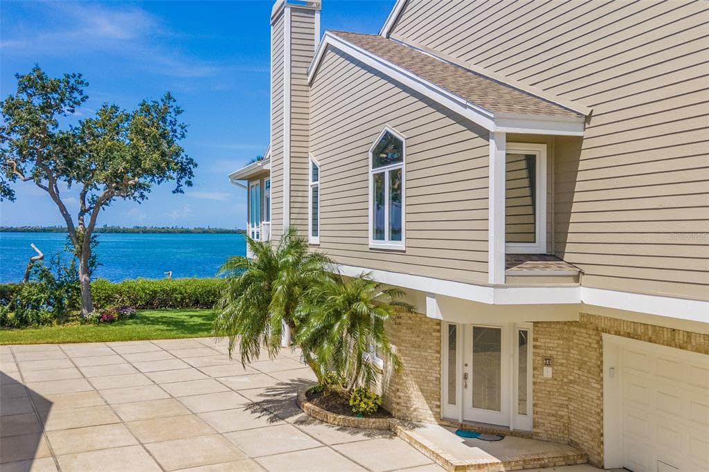 56 TIDY ISLAND BOULEVARD 56 photo 9