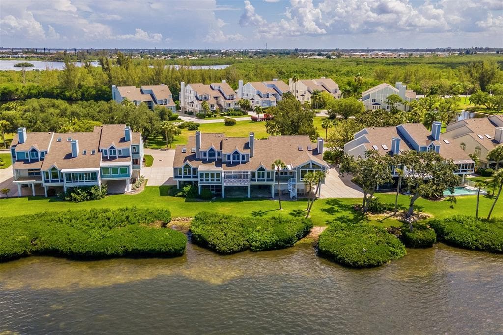 56 TIDY ISLAND BOULEVARD 56 photo 8
