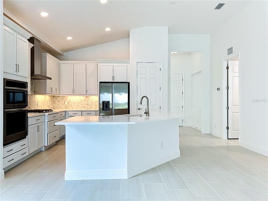 255 MONET TRAIL photo 15