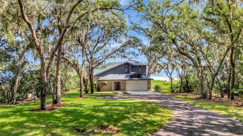 10547 LAKESHORE DRIVE 2