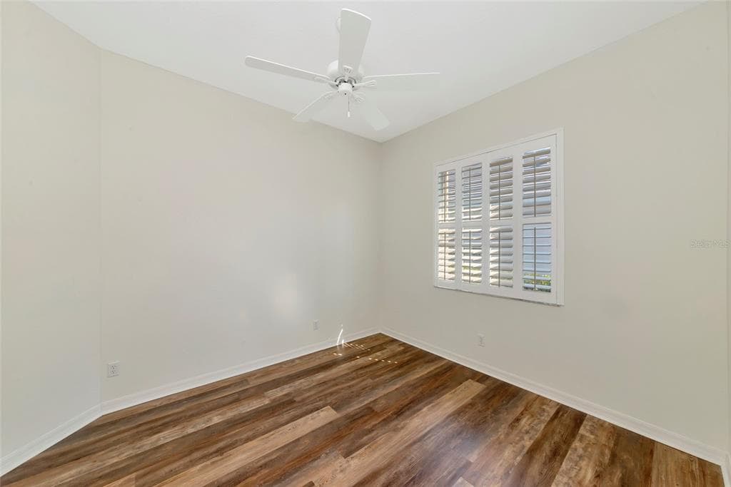 5133 FLAGSTONE DRIVE photo 16