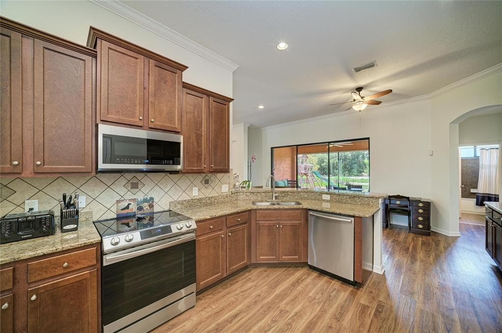 316 STAR SHELL DRIVE photo 25