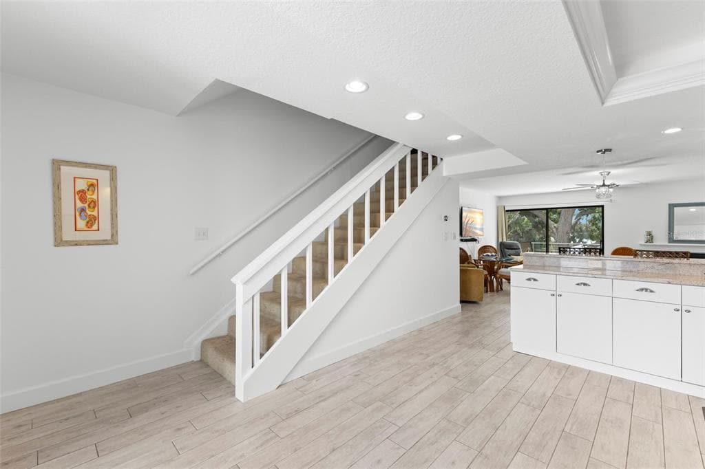 433 S PAULA DRIVE 28 photo 6
