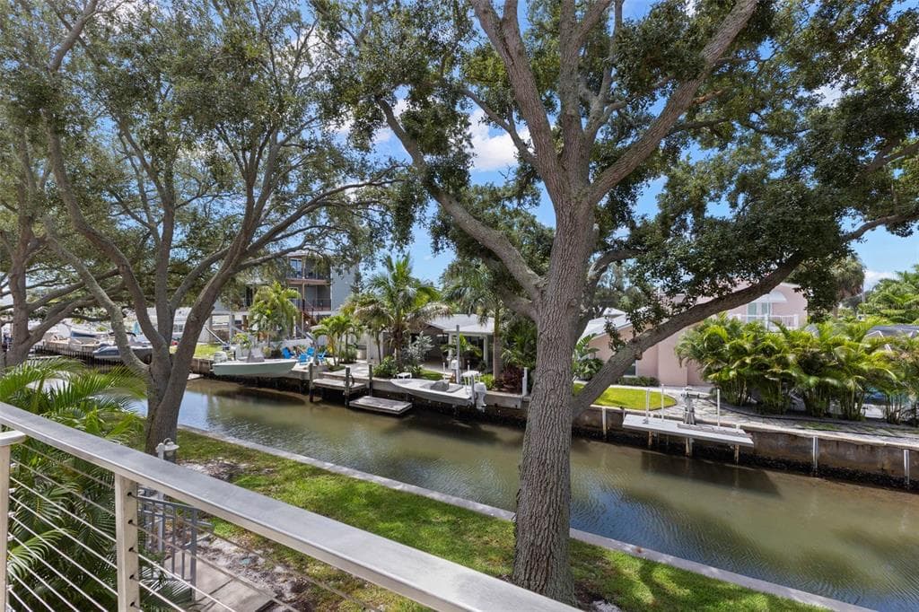 433 S PAULA DRIVE 28 photo 13