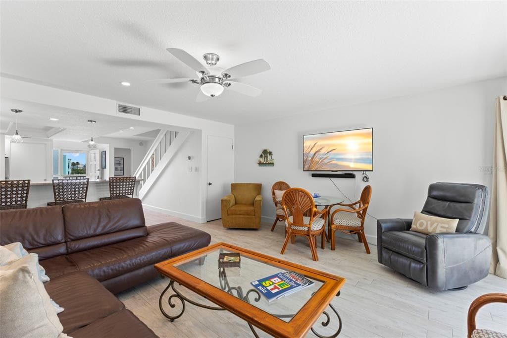 433 S PAULA DRIVE 28 photo 11