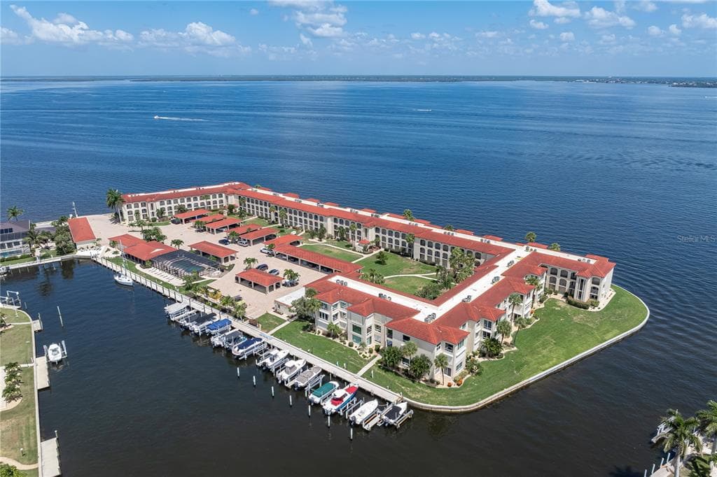 1 COLONY POINT DRIVE #15B 1