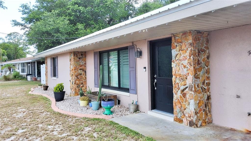 40 SE CHINICA DRIVE 2