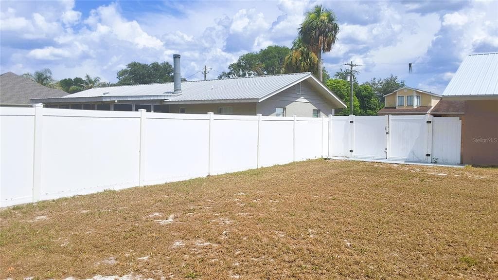 40 SE CHINICA DRIVE photo 16