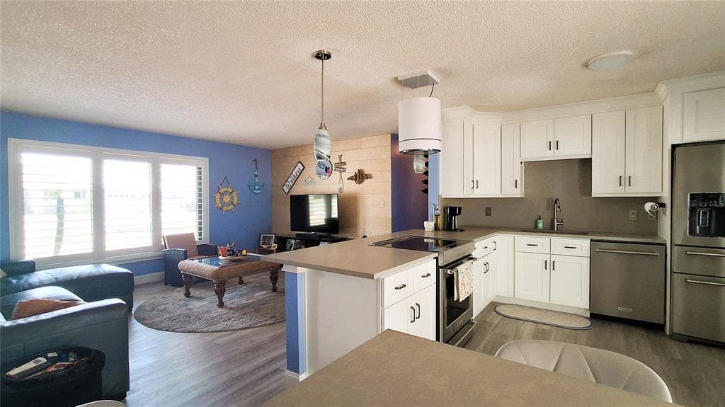 40 SE CHINICA DRIVE 4