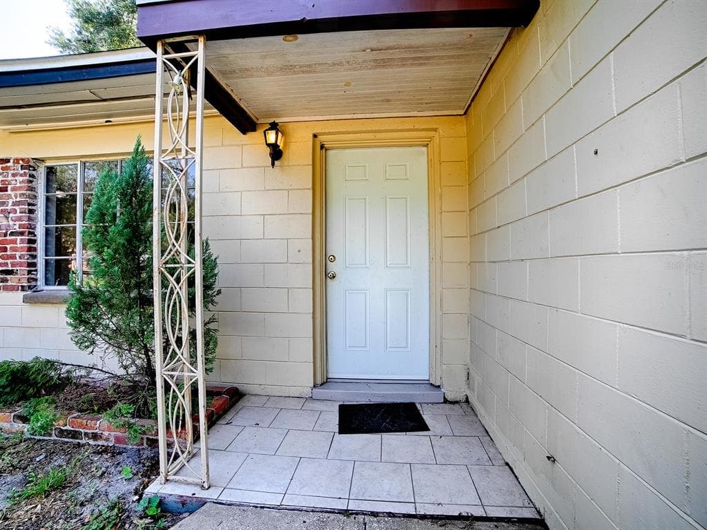 404 LOUIS STREET 3