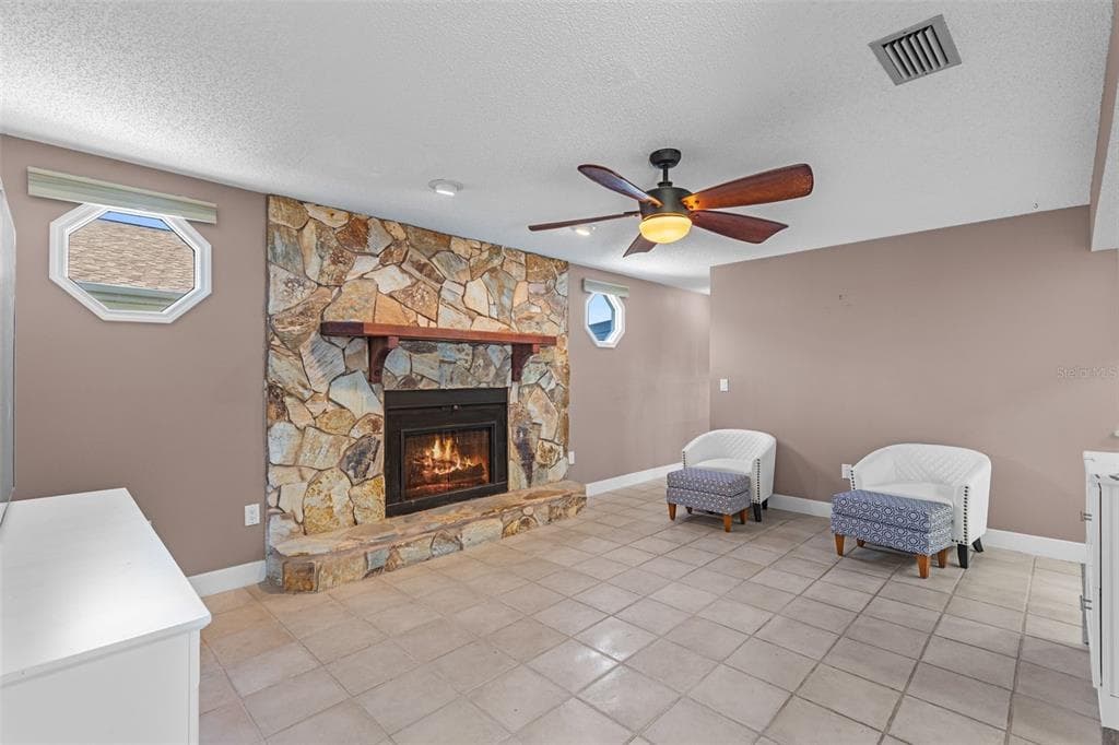 3345 POINSETTIA DRIVE photo 22