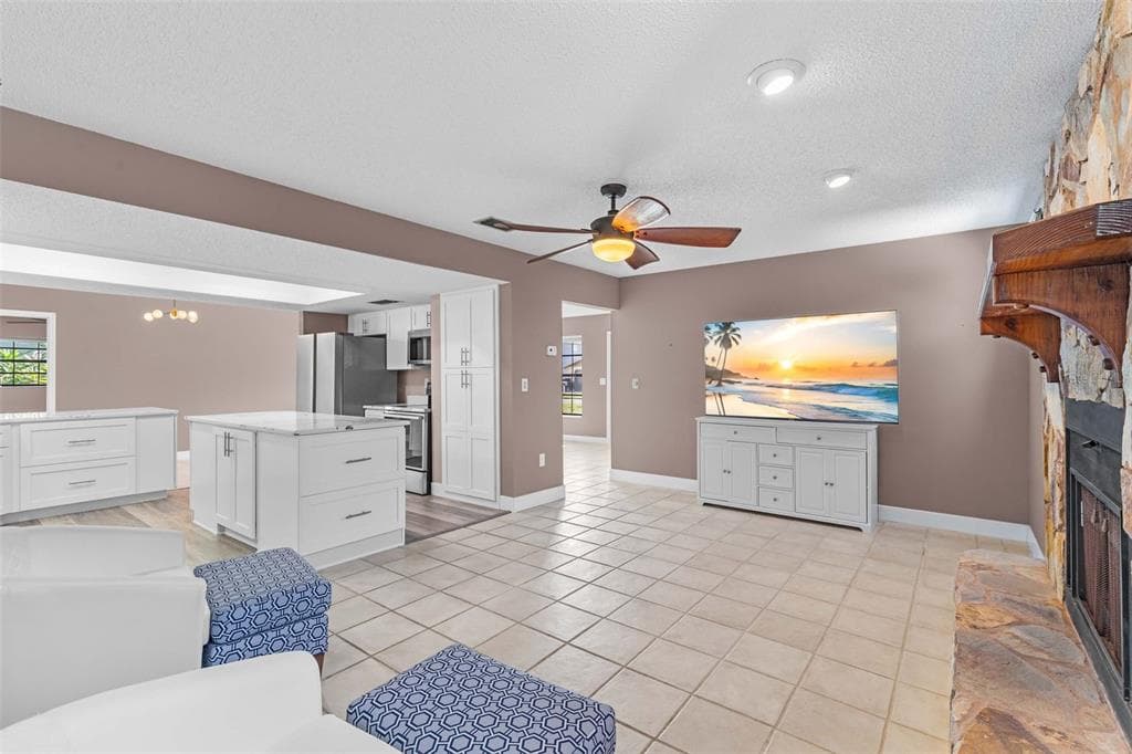 3345 POINSETTIA DRIVE photo 24