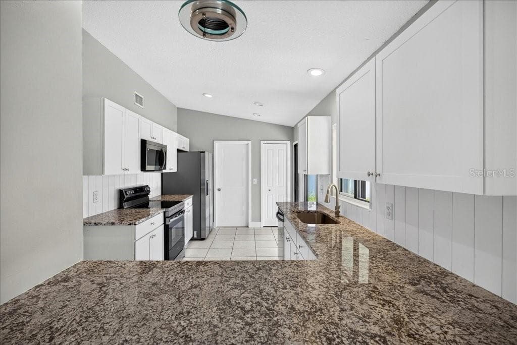 40 BOULDER ROCK DRIVE photo 5