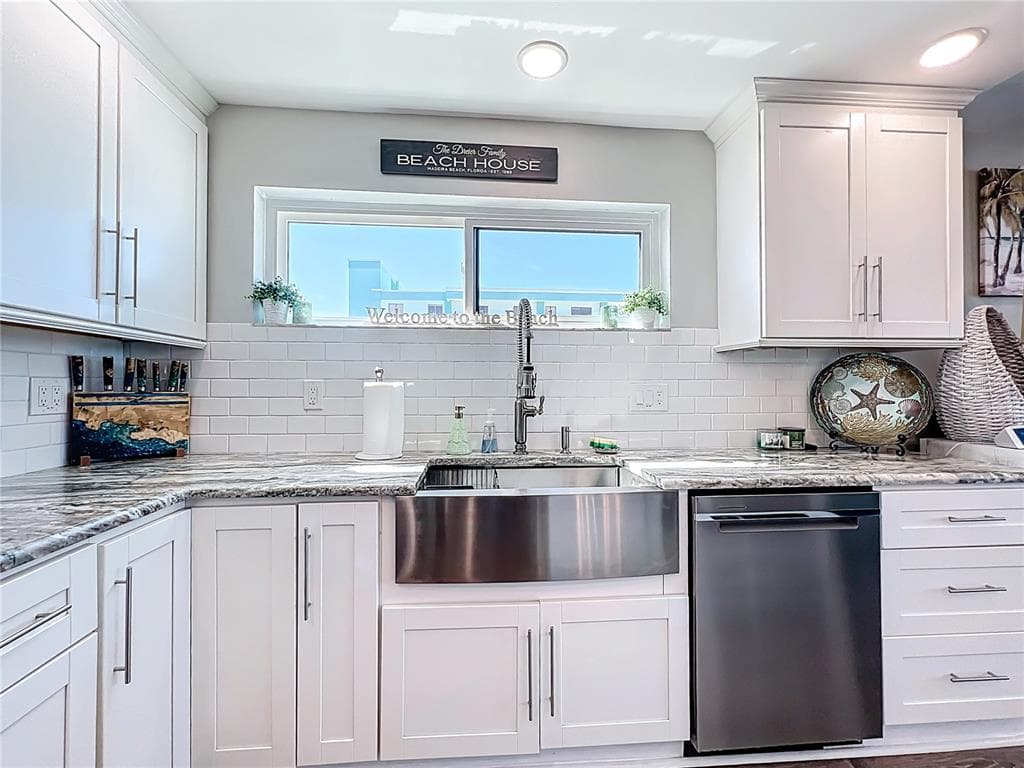 14146 GULF BOULEVARD 3A photo 10