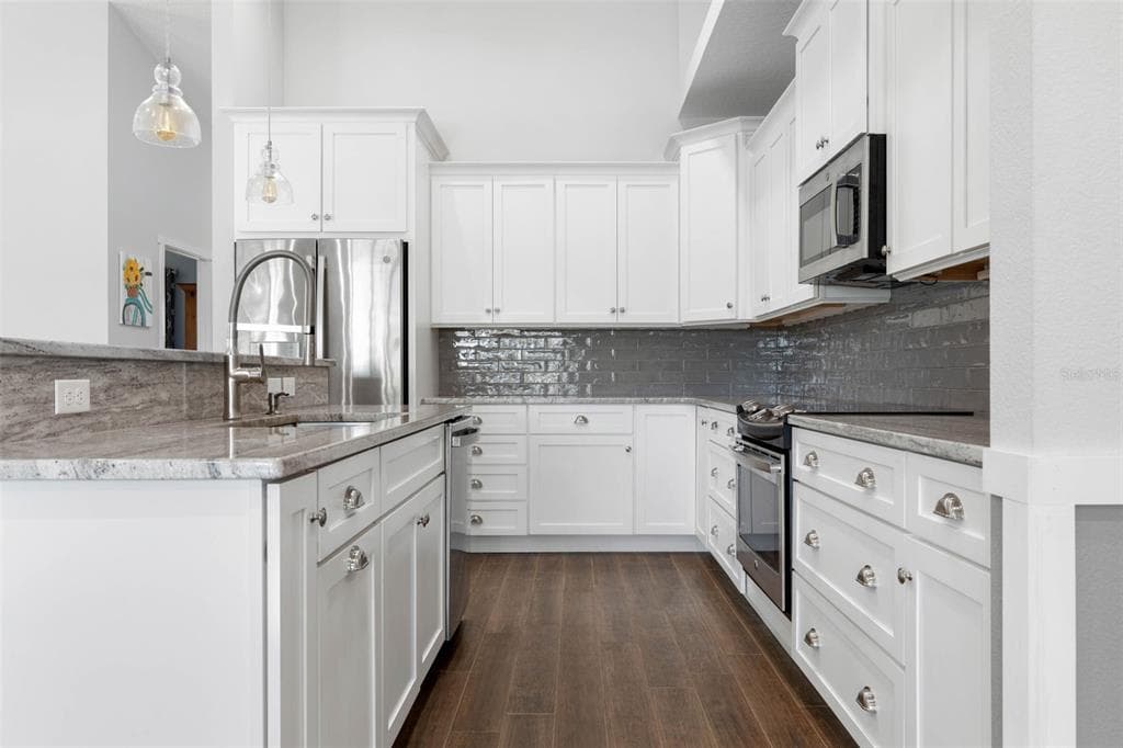127 SEASIDE POINT photo 22