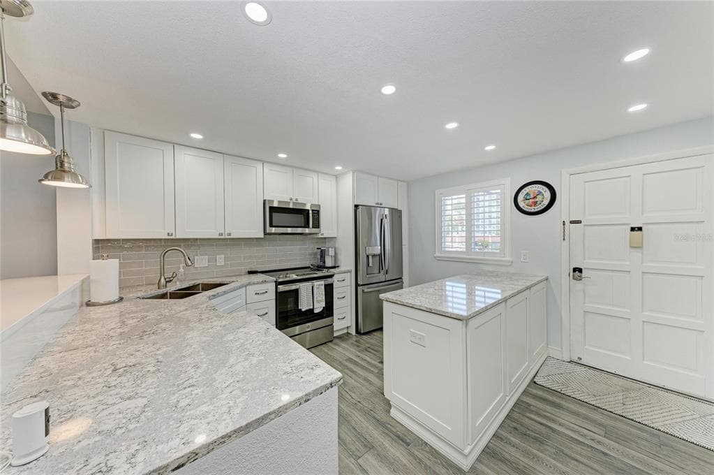 250 SANTA MARIA STREET 219 photo 12