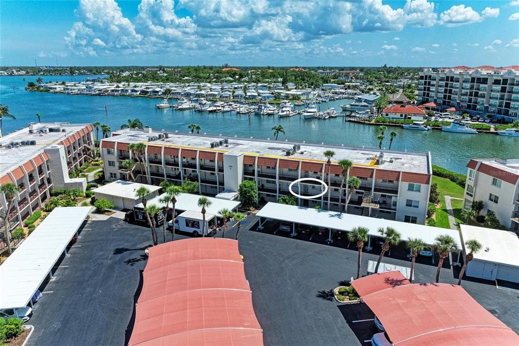 250 SANTA MARIA STREET 219 photo 4