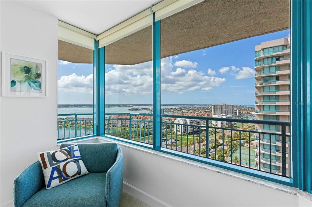 1520 GULF BOULEVARD 1807 photo 23