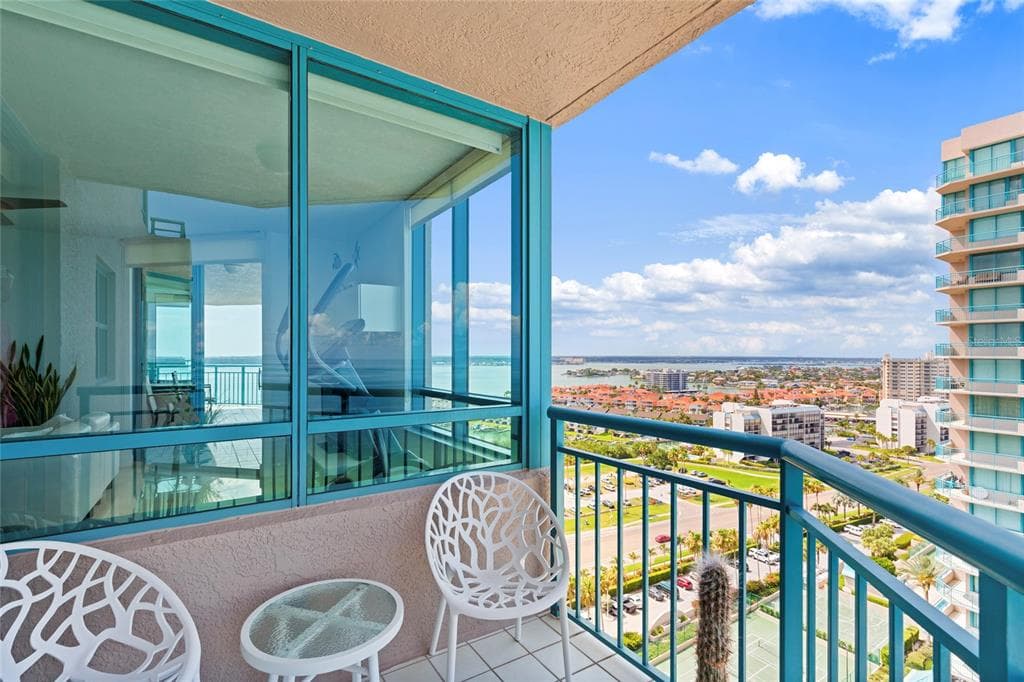1520 GULF BOULEVARD 1807 photo 12