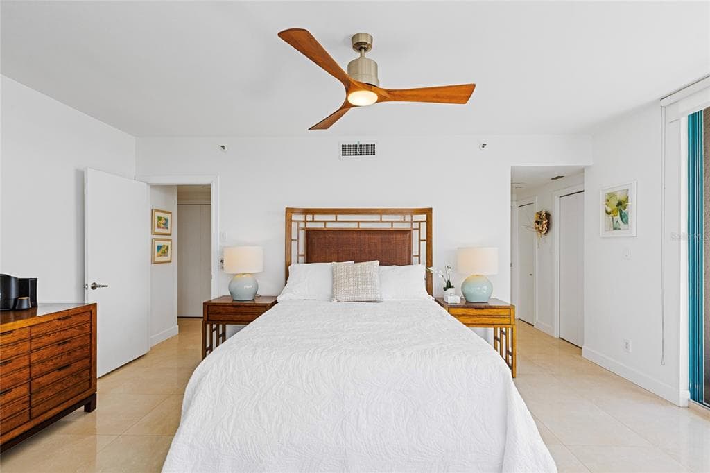 1520 GULF BOULEVARD 1807 photo 22