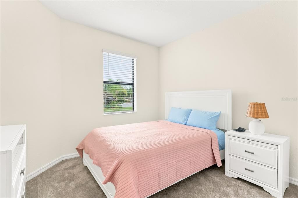12192 AMICA LOOP photo 17