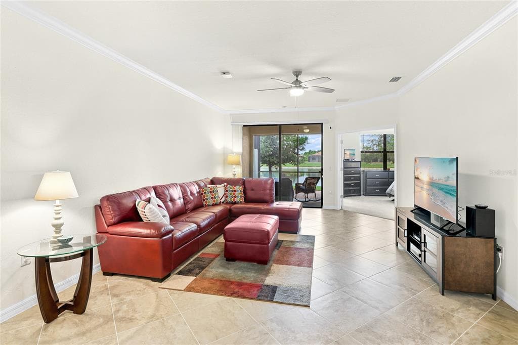 12192 AMICA LOOP photo 14