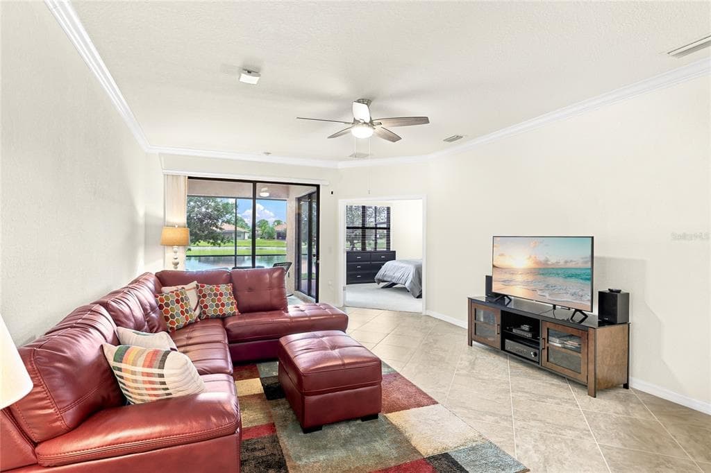 12192 AMICA LOOP photo 19