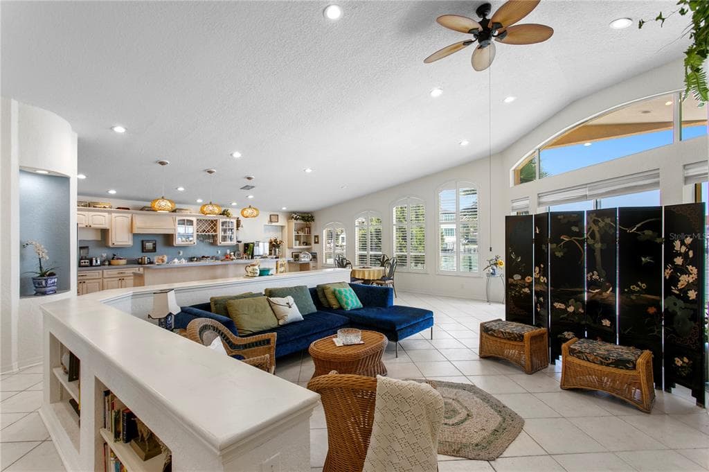 115 ALETA DRIVE photo 11