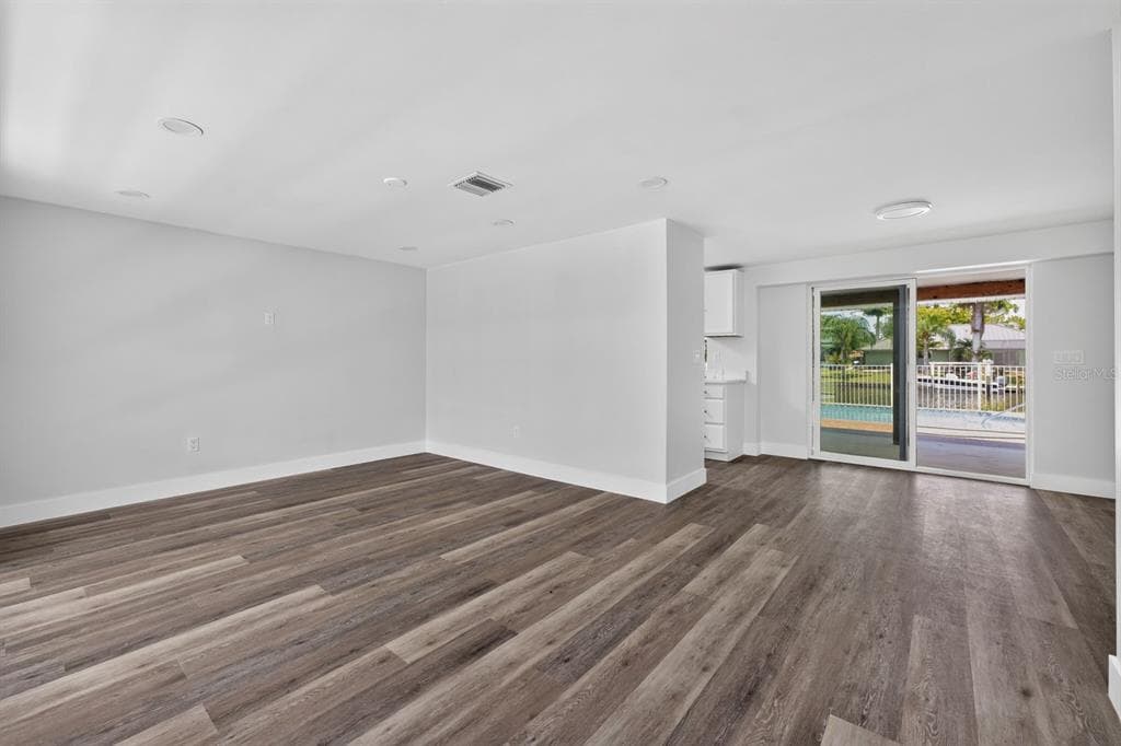 18321 WOLBRETTE CIRCLE photo 17
