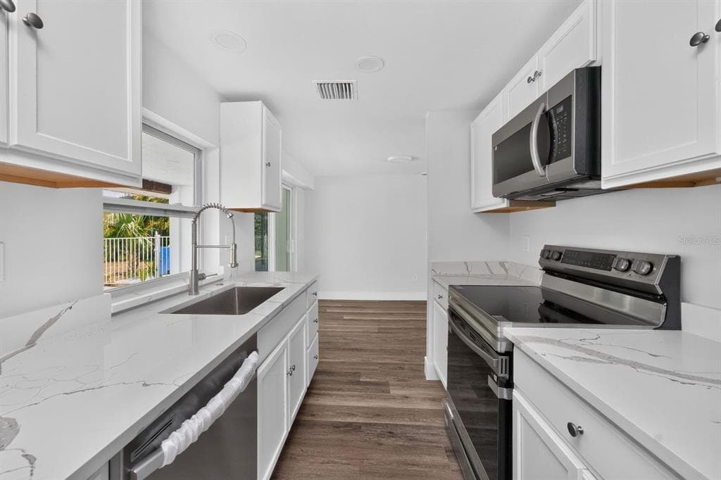 18321 WOLBRETTE CIRCLE photo 9