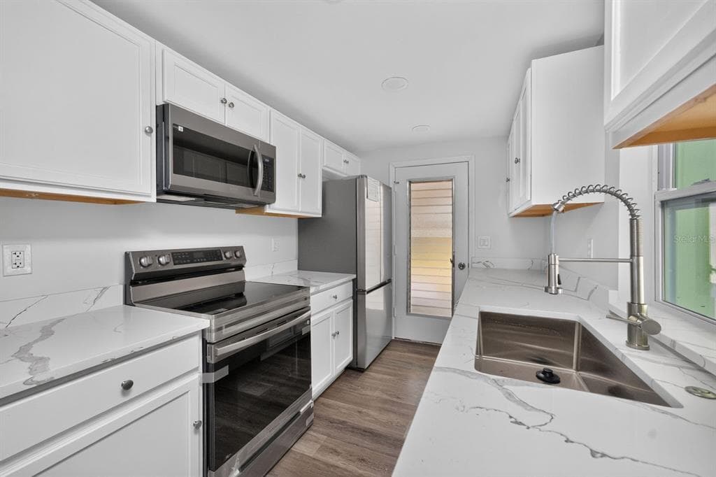 18321 WOLBRETTE CIRCLE photo 10