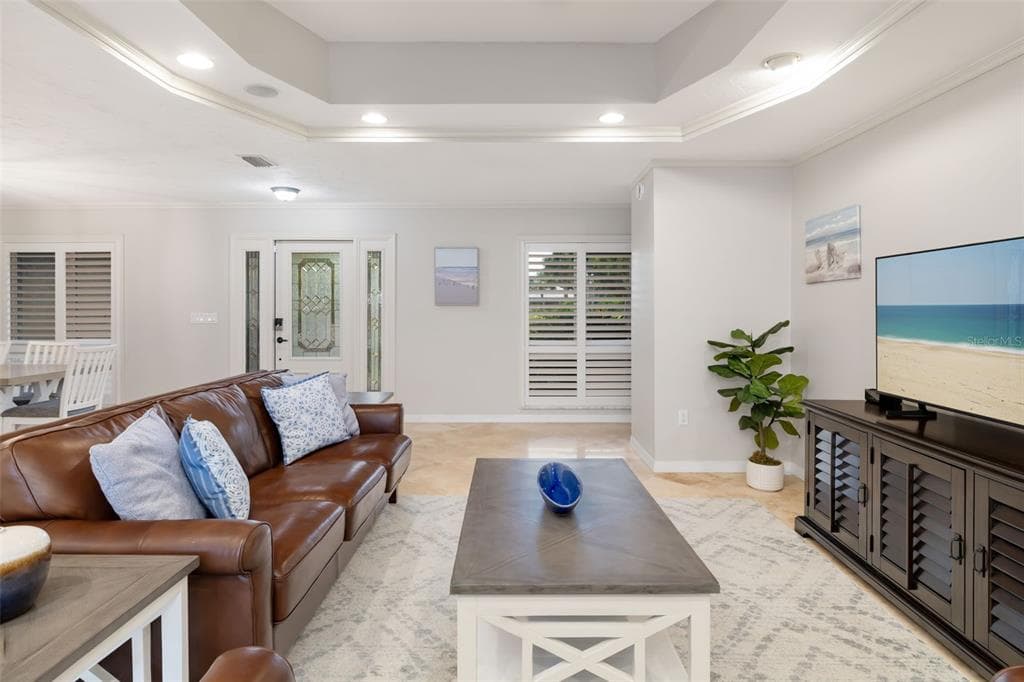 565 COMMONWEALTH PLACE photo 14