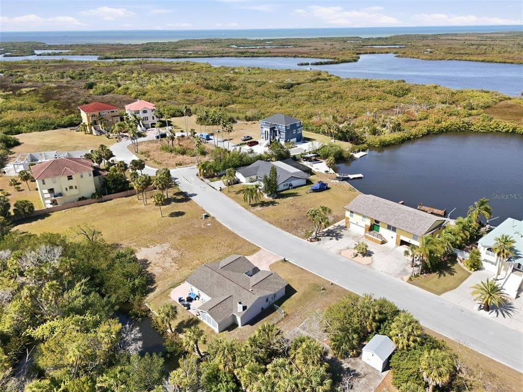 5728 SEABREEZE DRIVE photo 2