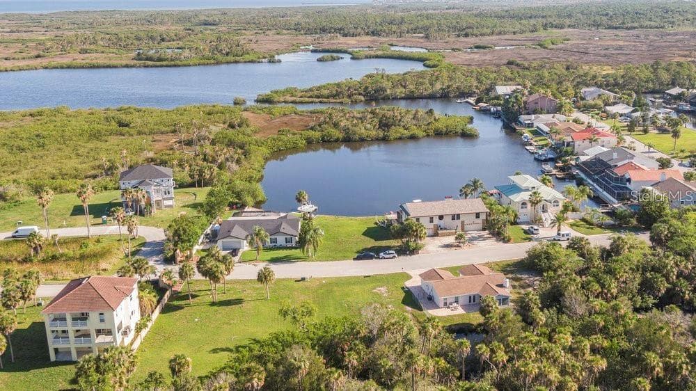 5728 SEABREEZE DRIVE photo 10
