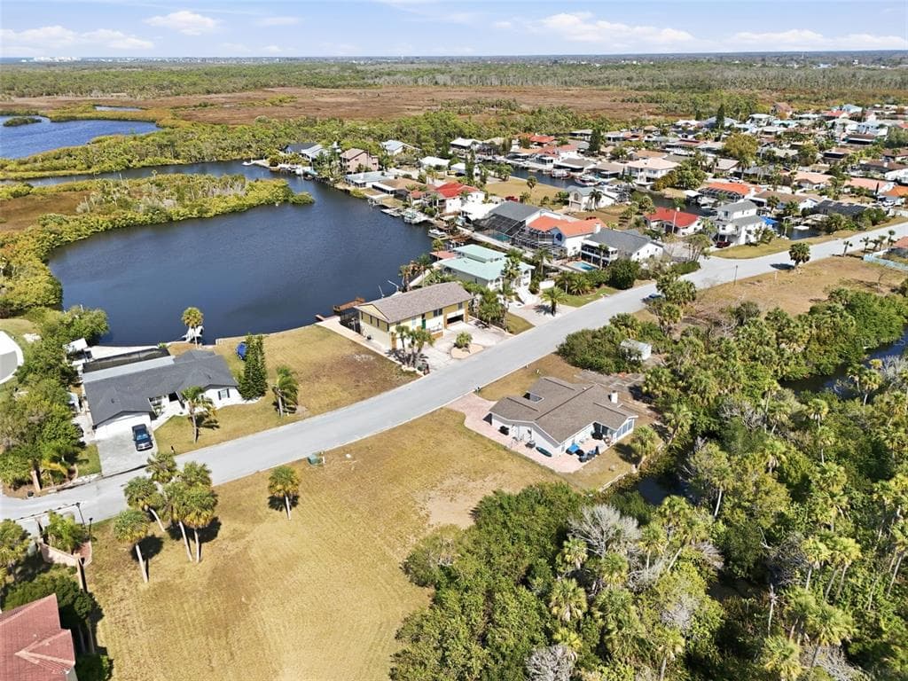 5728 SEABREEZE DRIVE photo 11