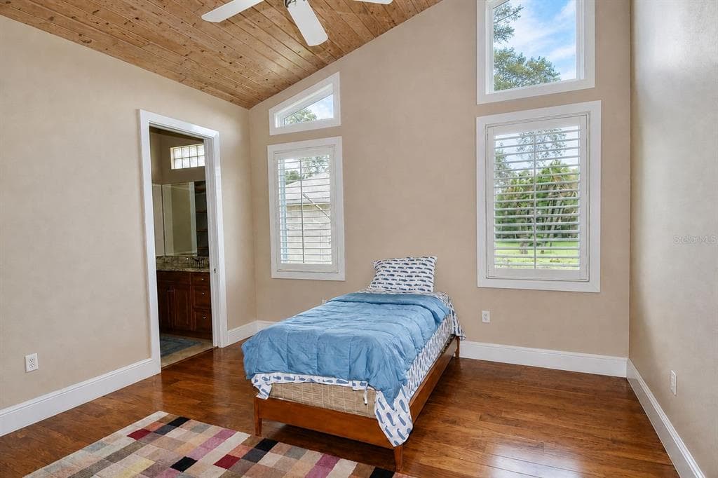 630 N RIVER ROAD photo 22