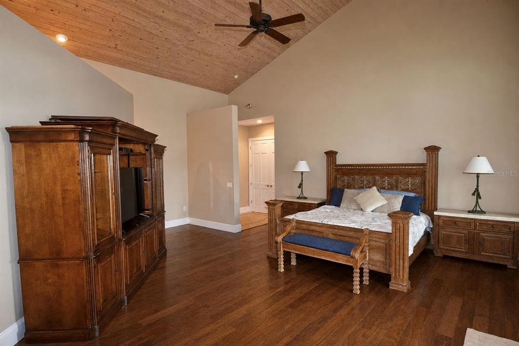 630 N RIVER ROAD photo 9