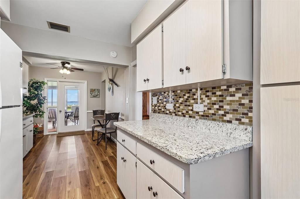 31929 ELIZABETH LANE photo 19