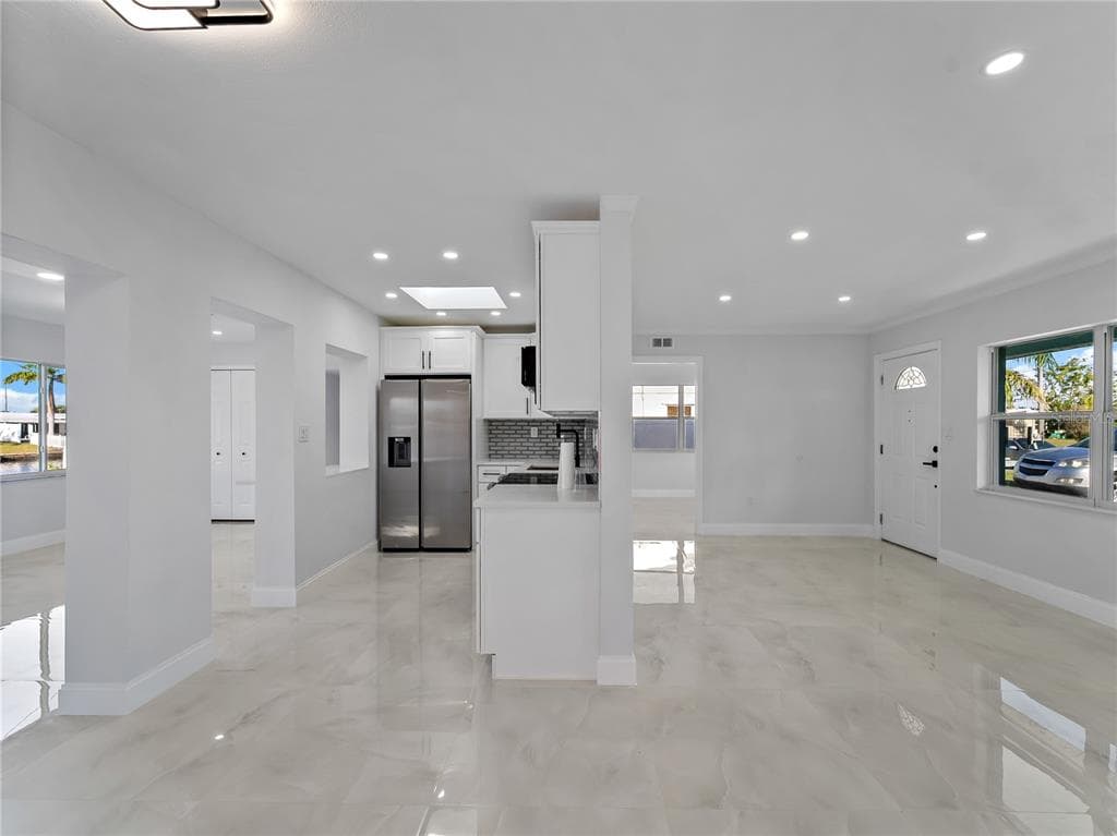 581 LINDLEY TERRACE photo 9