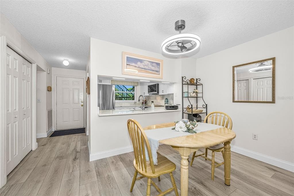 1673 SEASCAPE CIRCLE 102 photo 24