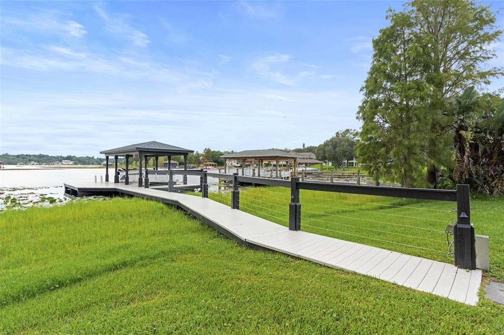 11210 CRESCENT BAY BOULEVARD photo 19