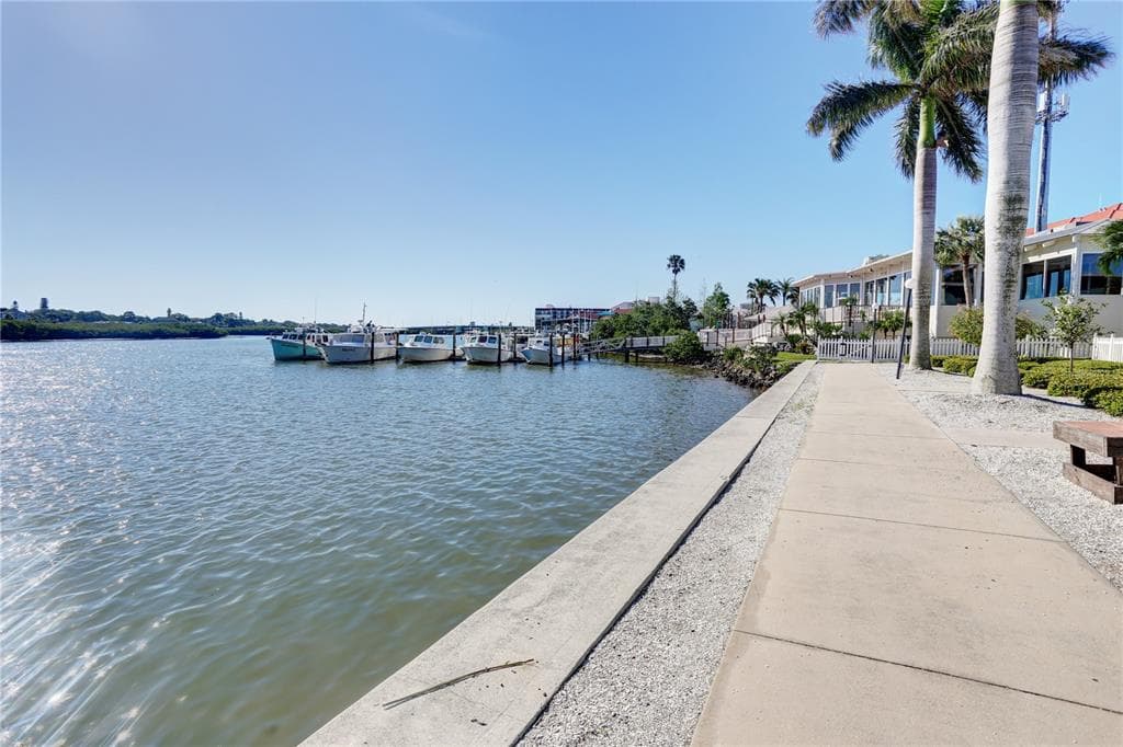 19417 GULF BOULEVARD A202 photo 15