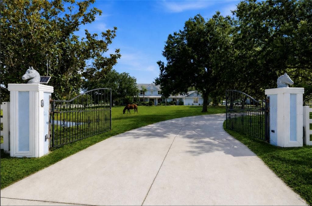 20207 77TH AVENUE E photo 1