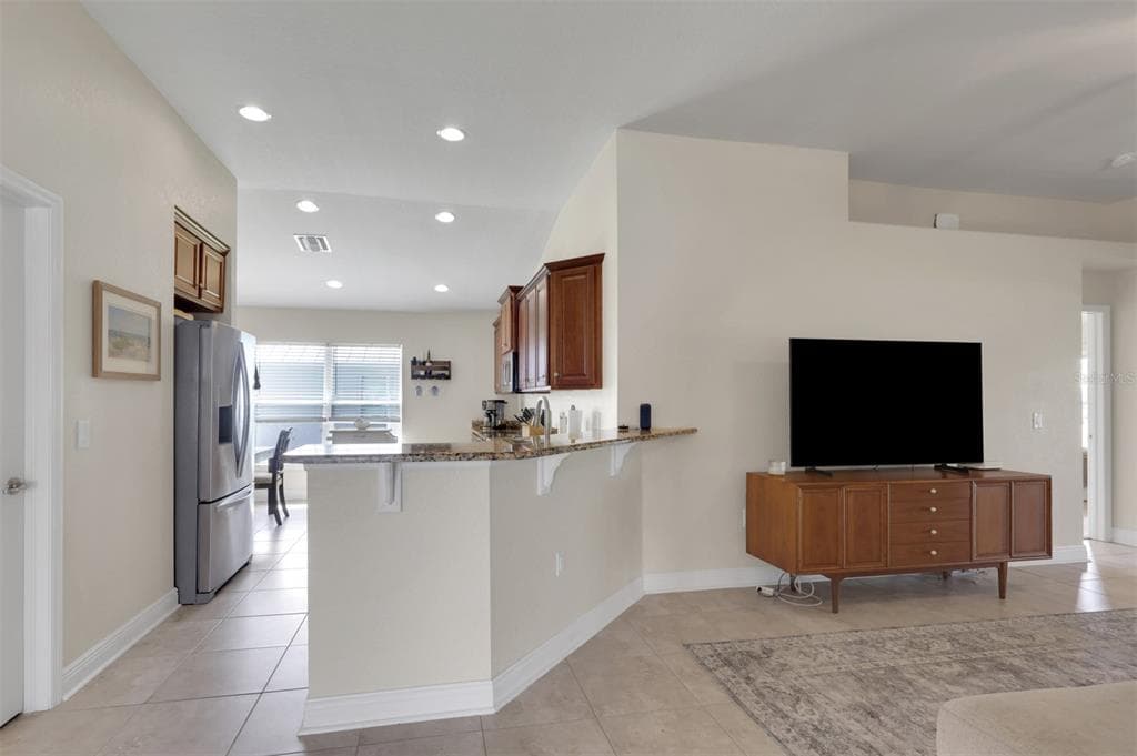 27077 BROOK FOREST ROAD photo 4
