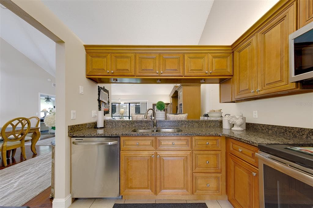 1801 E LAKE ROAD 20G photo 6