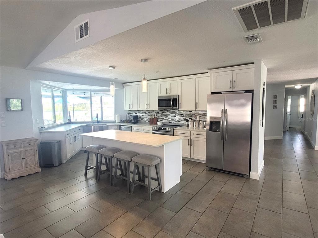5717 SEABREEZE DRIVE photo 11