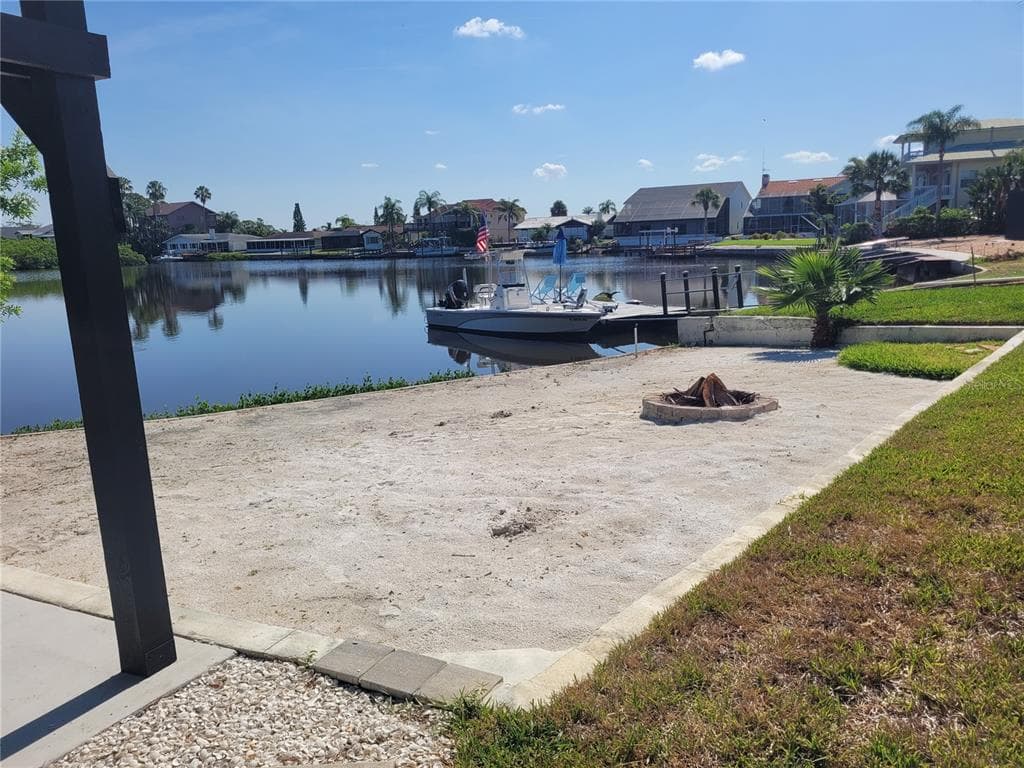 5717 SEABREEZE DRIVE photo 8