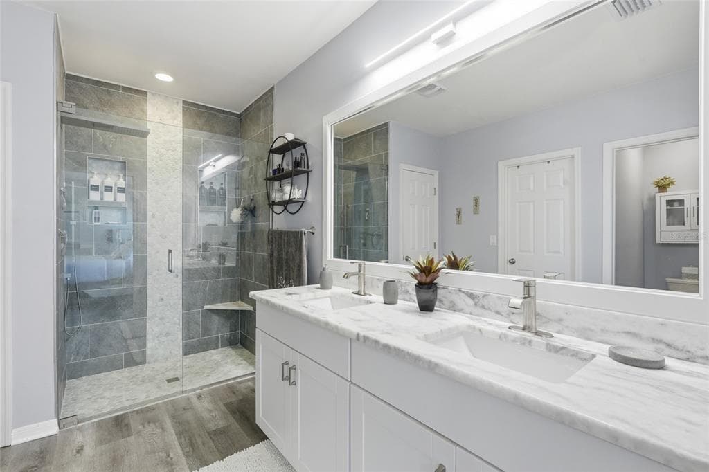 7081 WATERFORD PARKWAY photo 15